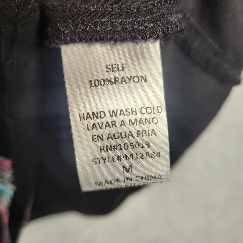 Andree by‎ Unit Blouse Womens Medium Black Embroidered Floral Boho Peasant Top - Picture 4 of 12